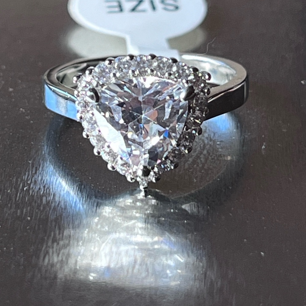 💍 🕯️💍DIAMOND CANDLE RING 🕯️💍🕯️ NWT 💍🕯️💍 - Picture 4 of 16